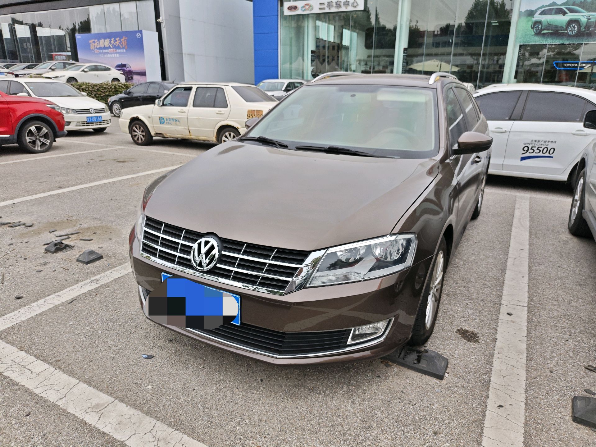 Volkswagen Lavida Tourer 2013 1.6 Manual Comfort