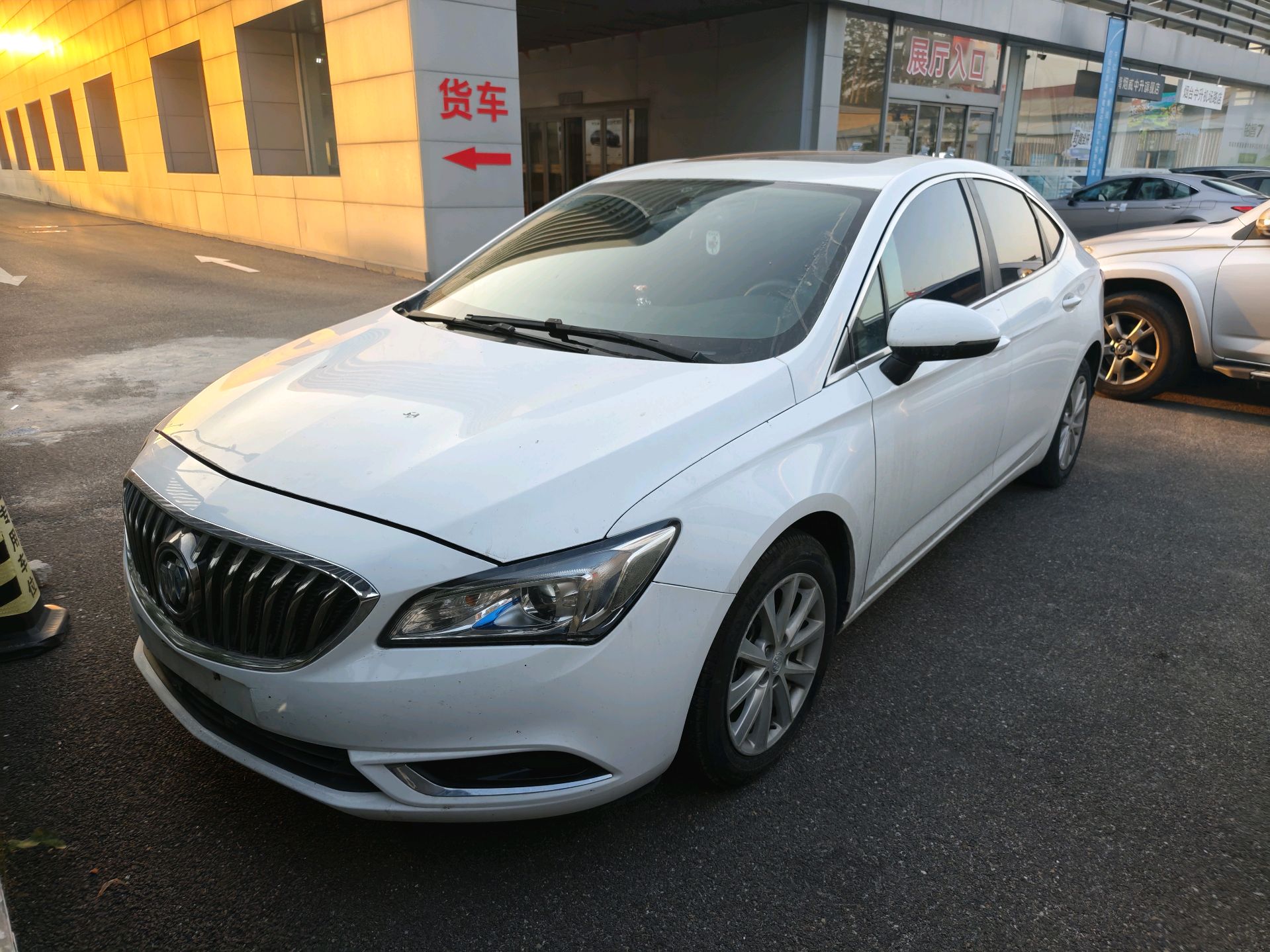Buick Verano 2015 1.5T DCT 20T Leading Edition