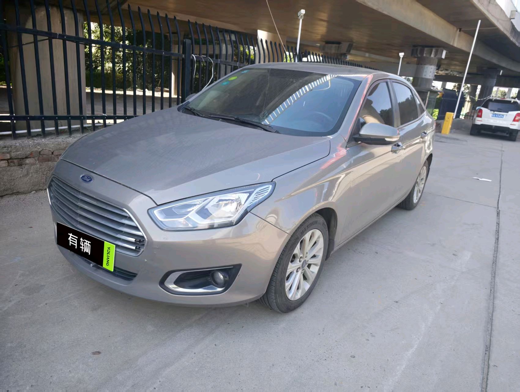 Ford Escort 2017 1.5 AT Happiness Trend