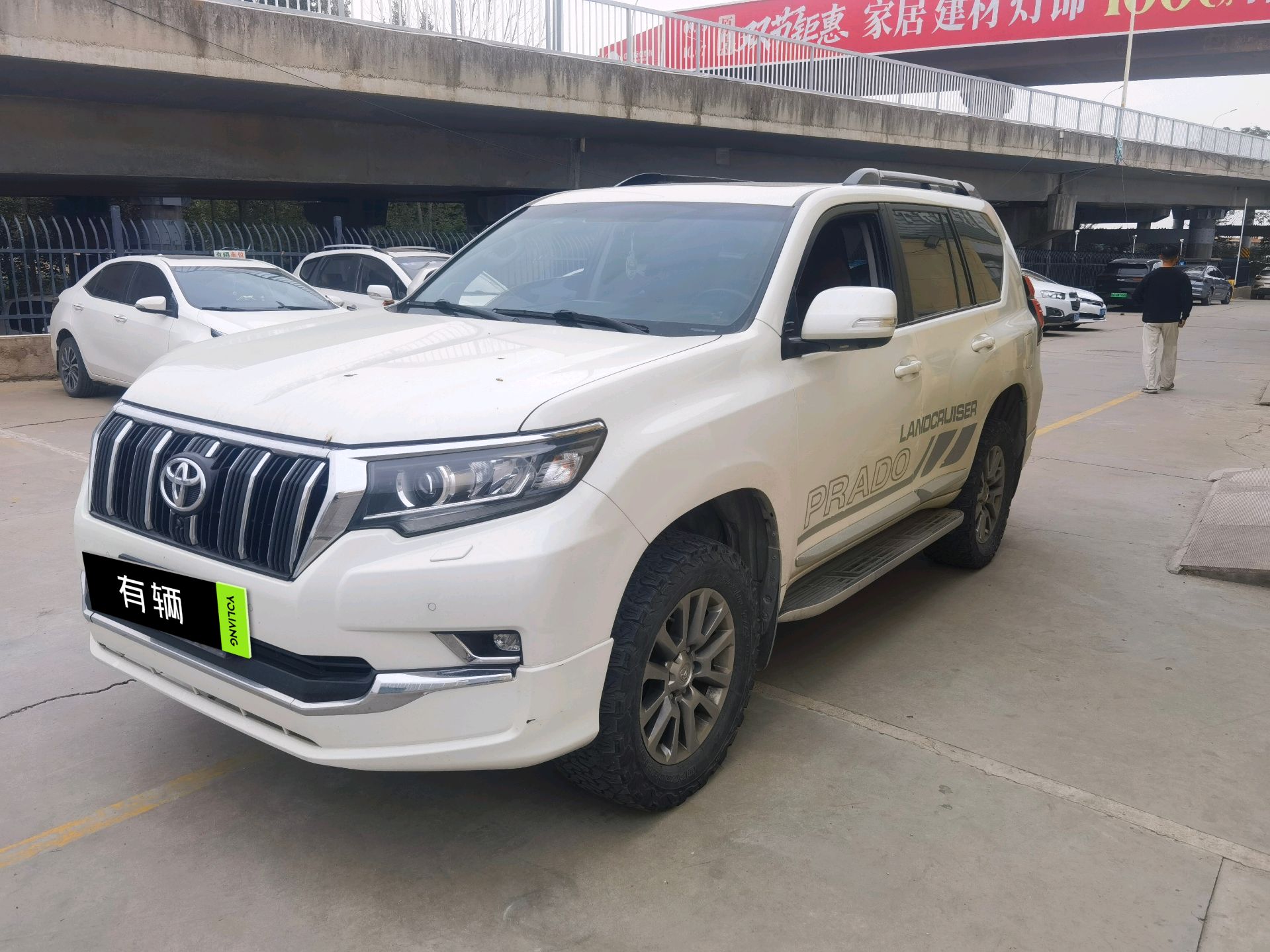 Toyota Prado 2019 3.5 AT TX-L Premium Rear-Mounted Spare Tire