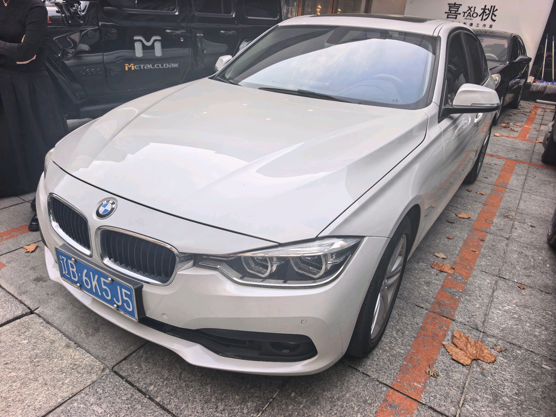 BMW 318i 2017 1.5T AT Fashion