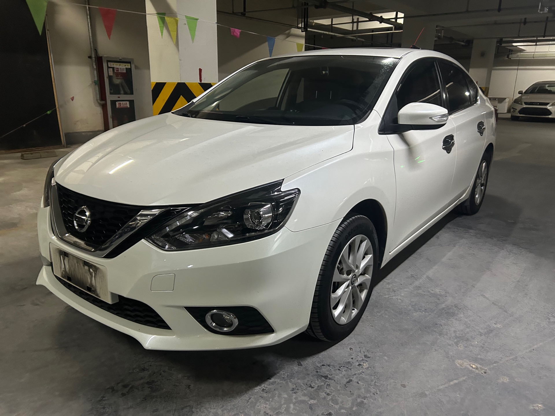 Nissan Sylphy 2019 1.6 CVT XV Intelligent Connect Premium