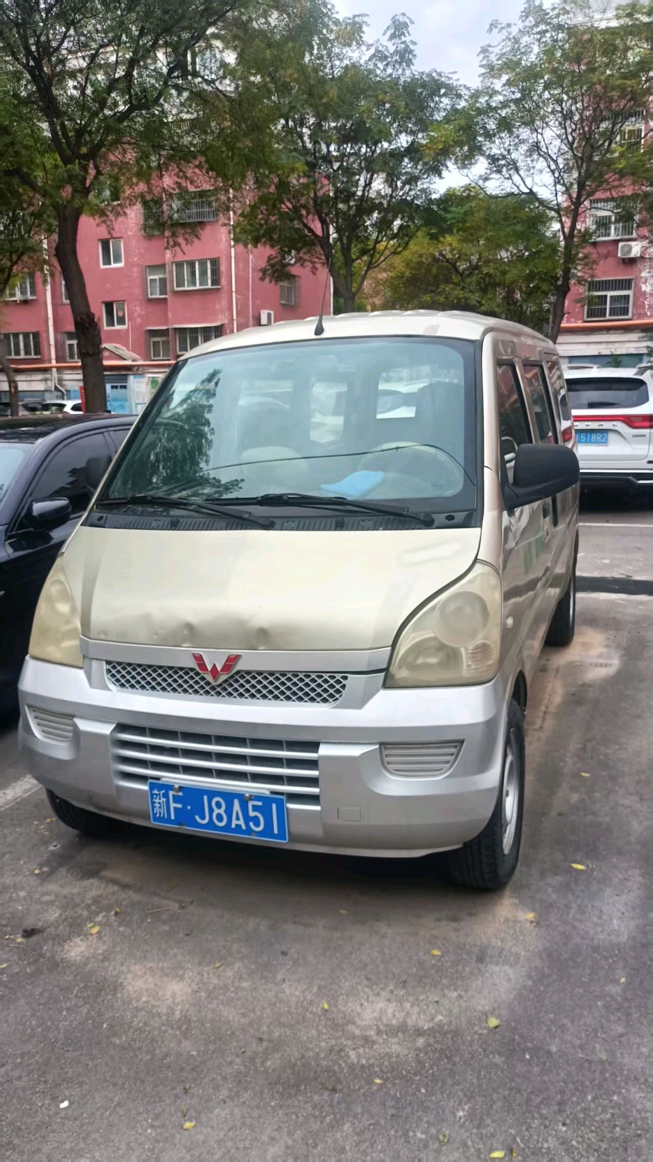 Wuling Rongguang 2011 1.2 MT Basic 7-8 Seats