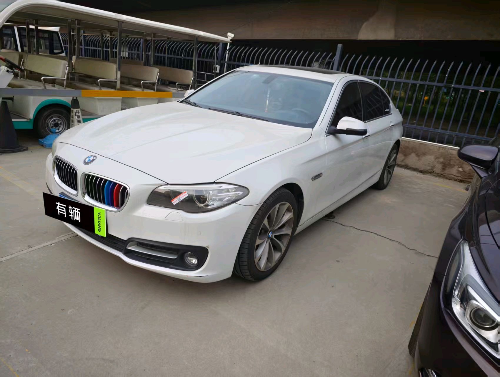 BMW 525Li 2017 2.0T AT Leading Edition