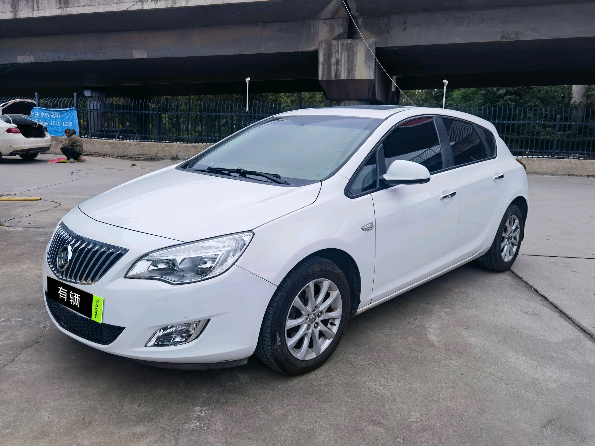 Buick Excelle XT 2013 1.6 AT Fashion Edition