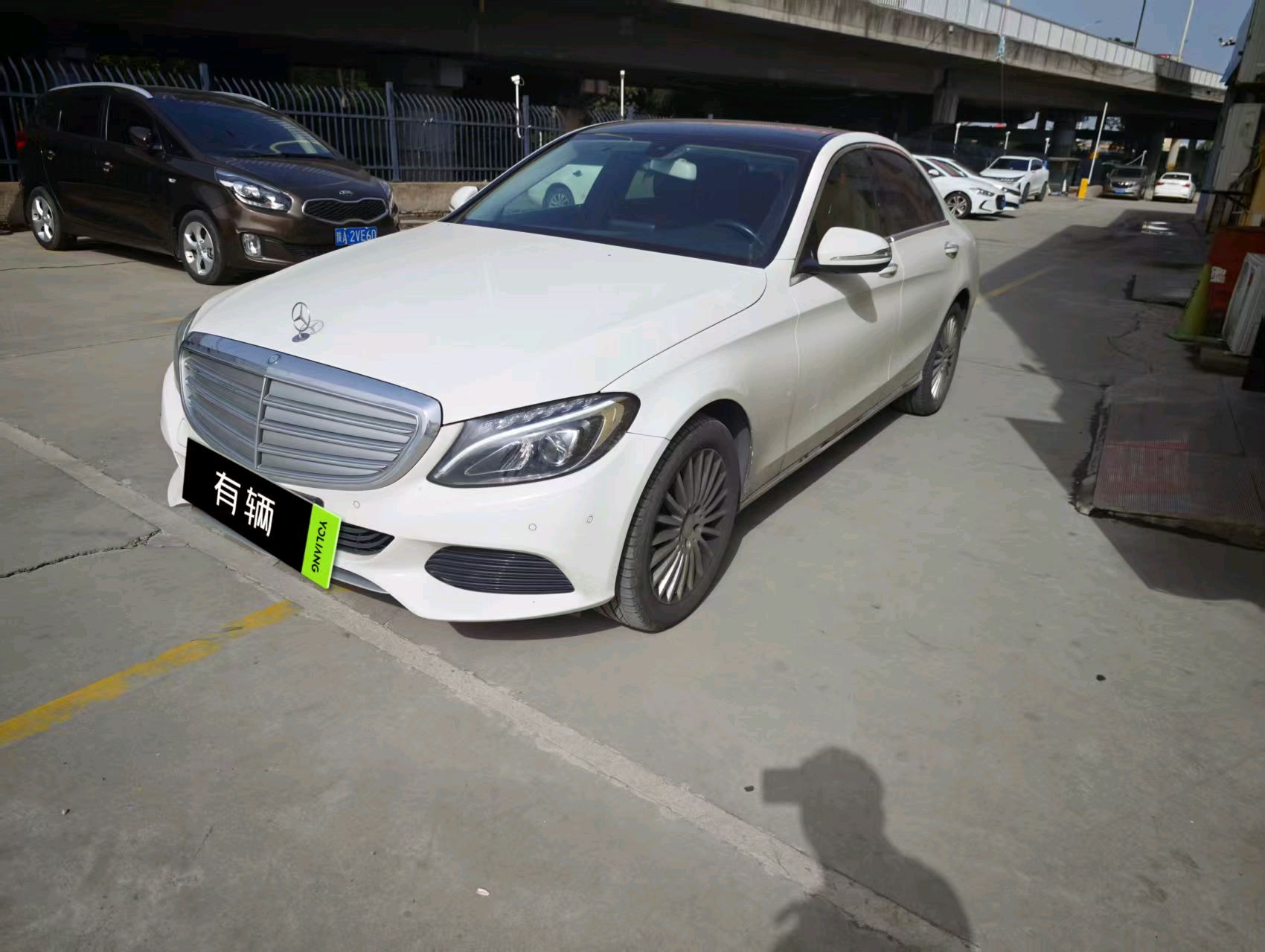 Mercedes-Benz C 200 L 2015 2.0T AT