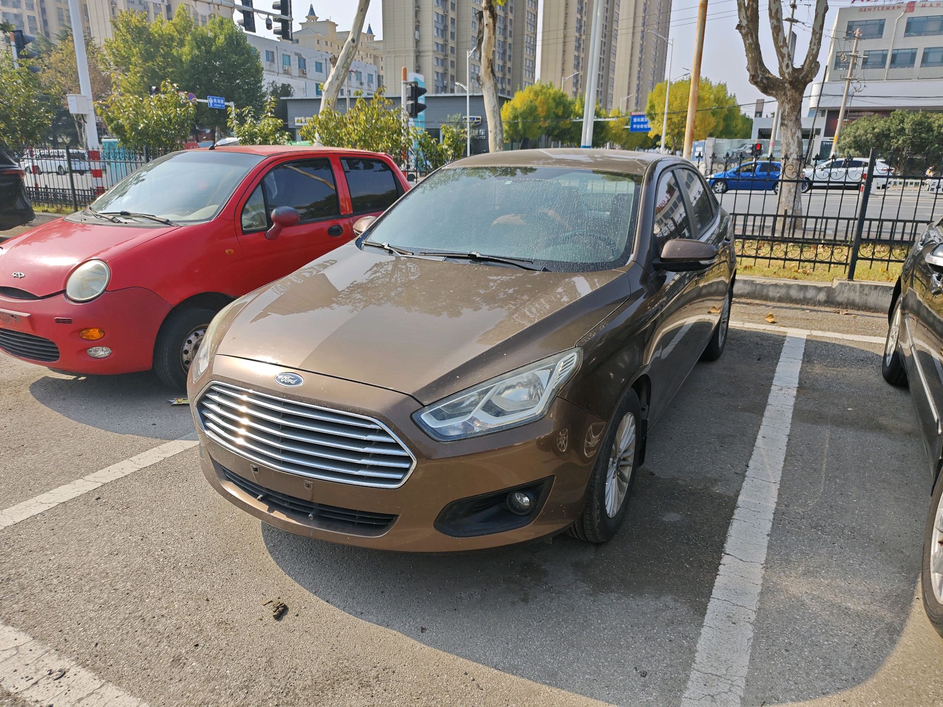 Ford Escort 2017 1.5 MT Comfort